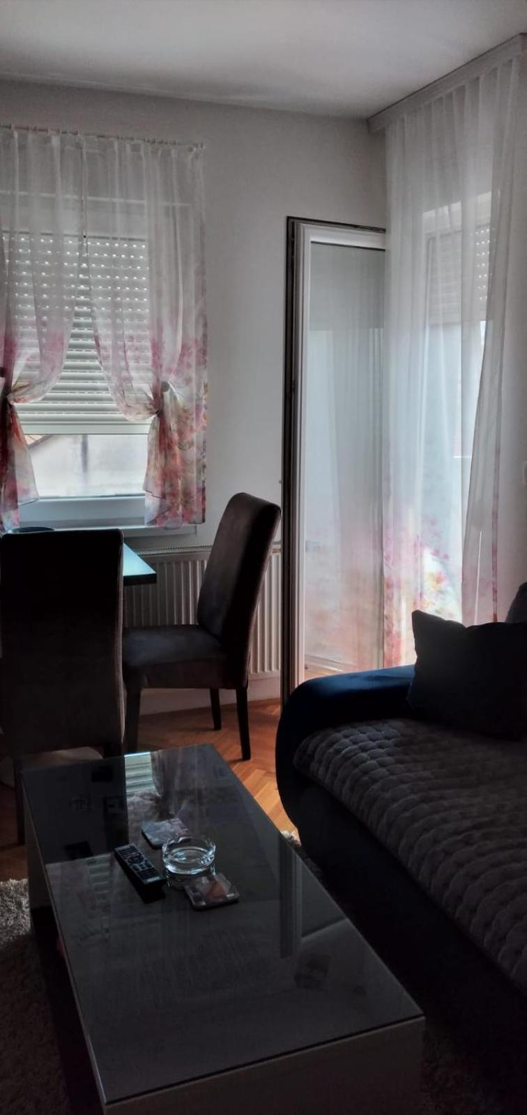 Apartman Luna Apartment Valjevo Bagian luar foto