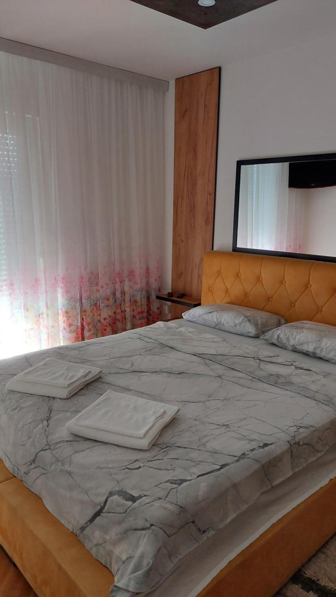 Apartman Luna Apartment Valjevo Bagian luar foto